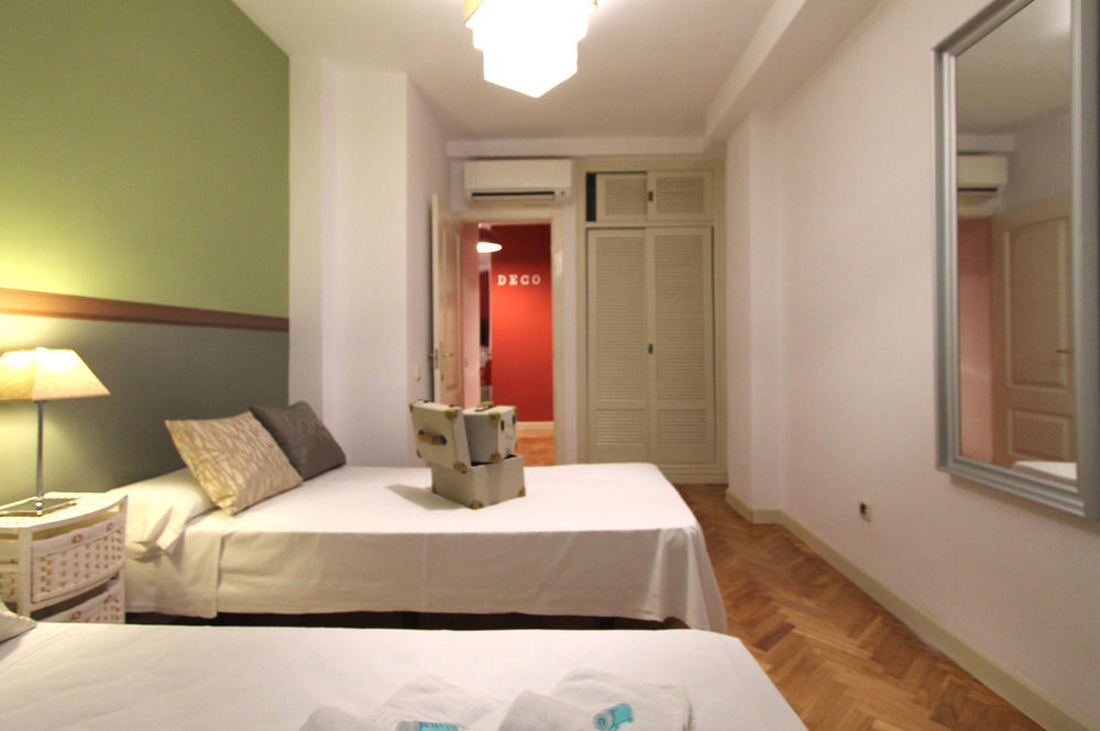 Apartamentos Goyescas Deco Madrid Esterno foto