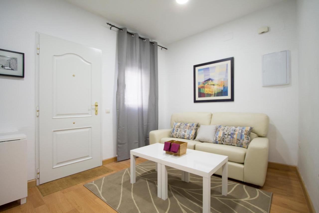 Apartamentos Goyescas Deco Madrid Esterno foto